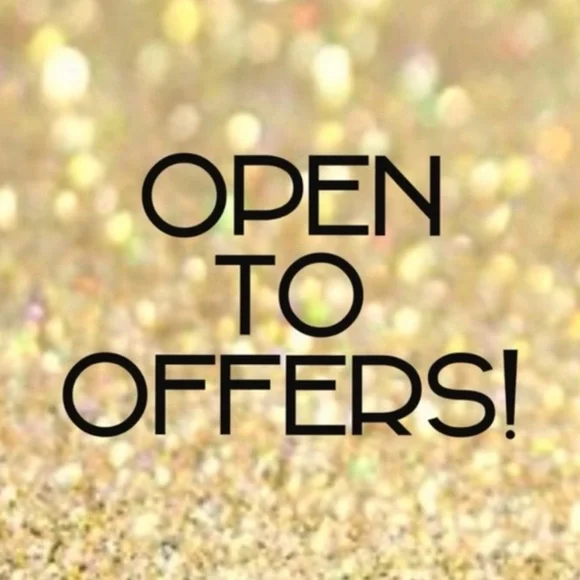 🌟 Three (3) Layered, Gold Beaded Necklace 🌟 - Picture 7 of 7